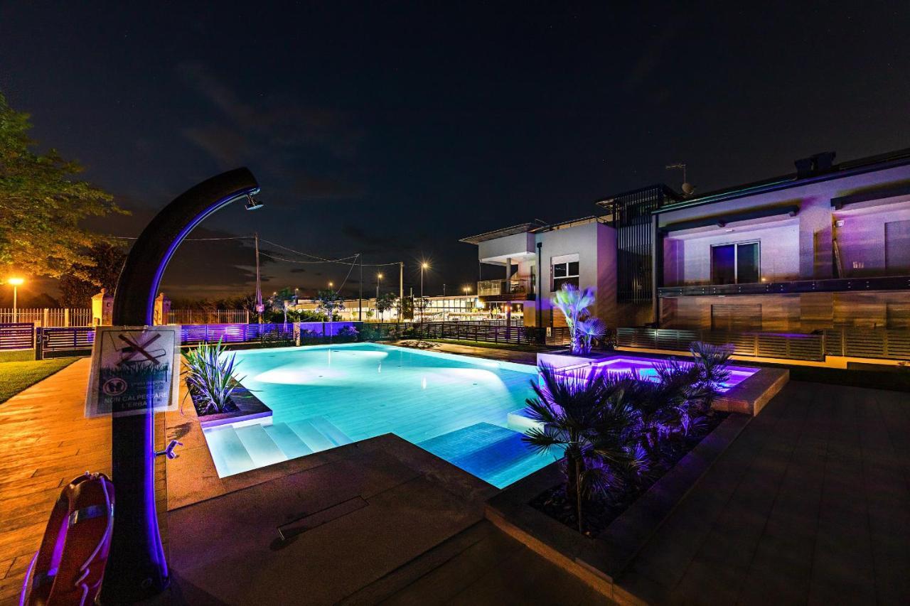 Una Terrazza Sul Lago A2 Con Piscina By Wonderful Italy Peschiera del Garda Exterior foto